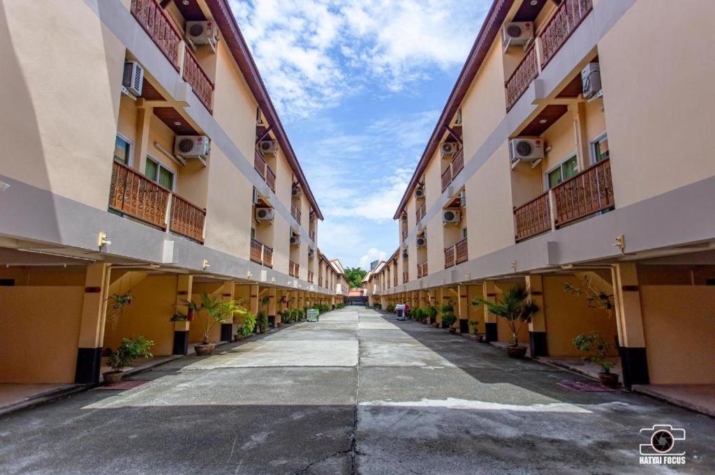 V.Hotel & Resort Hat Yai Exterior photo