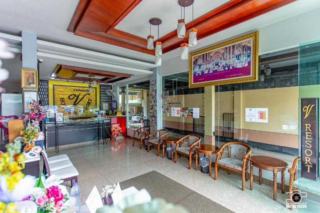 V.Hotel & Resort Hat Yai Exterior photo