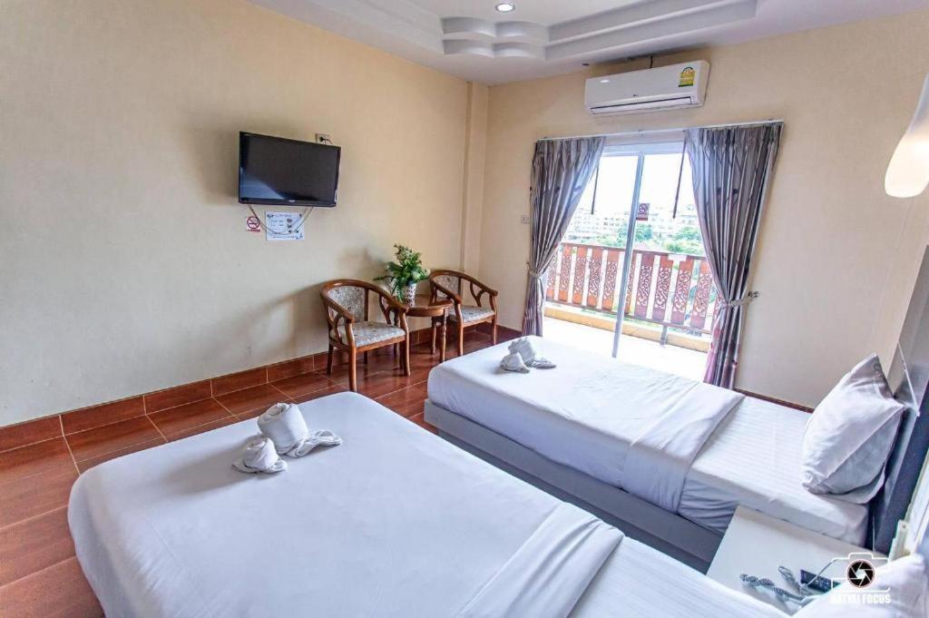 V.Hotel & Resort Hat Yai Exterior photo