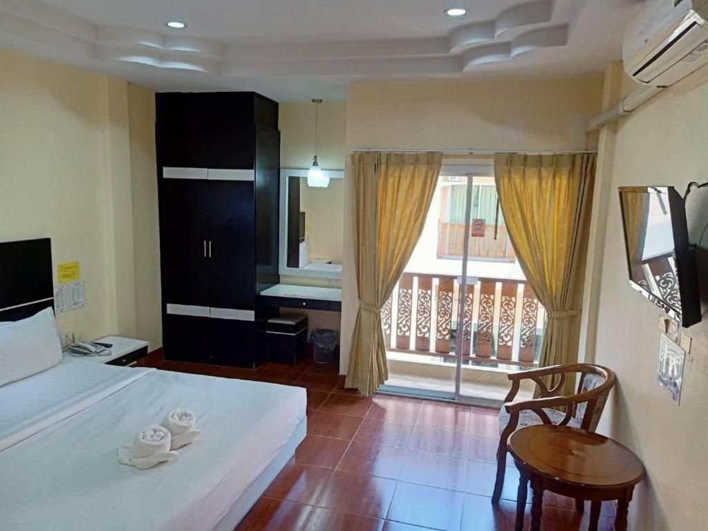V.Hotel & Resort Hat Yai Exterior photo