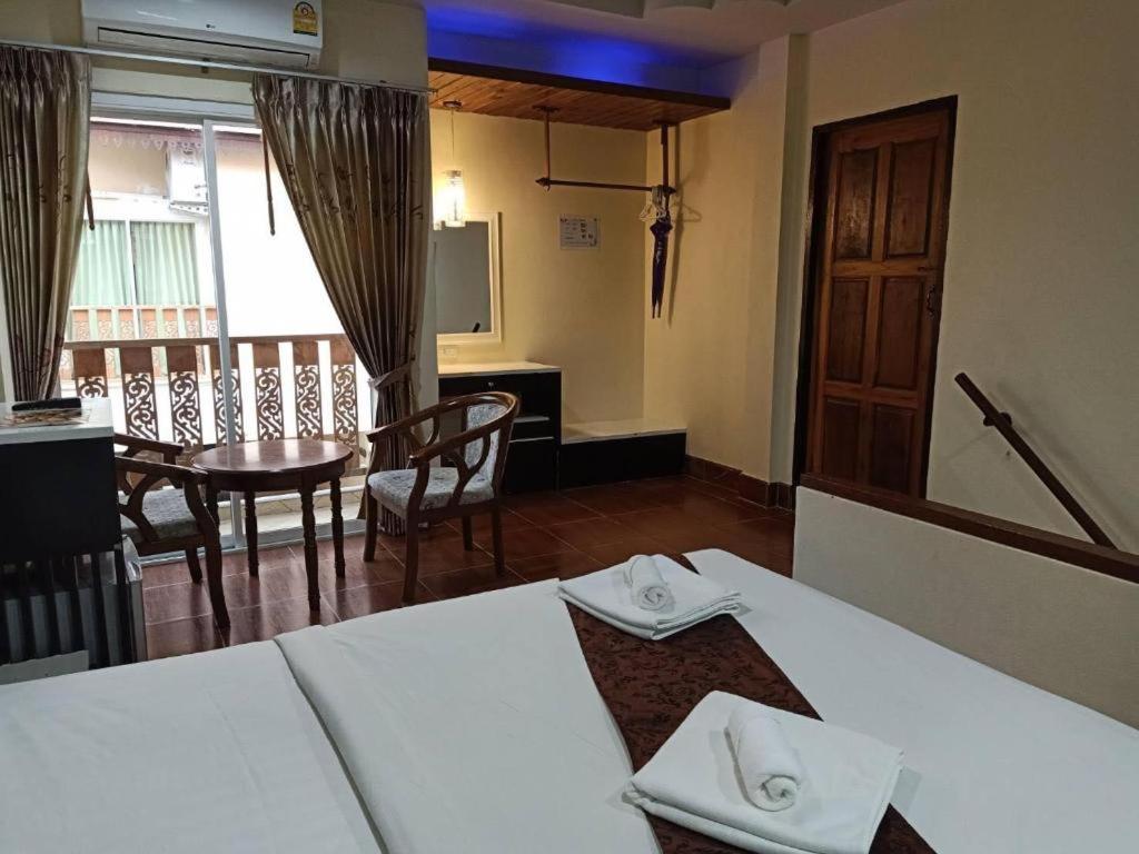 V.Hotel & Resort Hat Yai Exterior photo