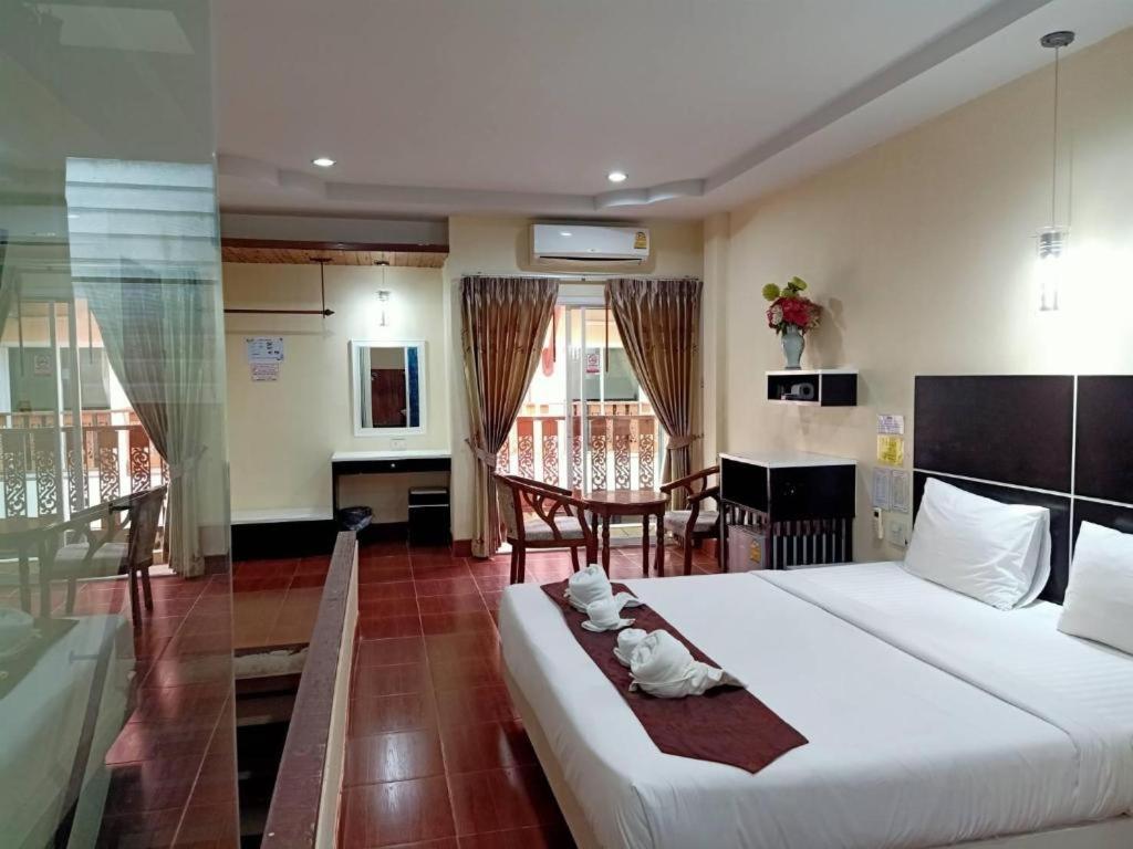 V.Hotel & Resort Hat Yai Exterior photo