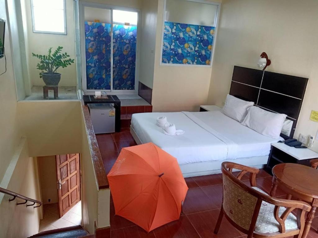 V.Hotel & Resort Hat Yai Exterior photo