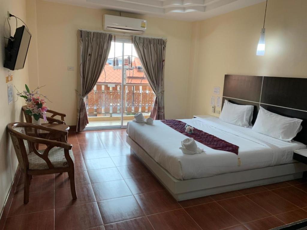 V.Hotel & Resort Hat Yai Exterior photo