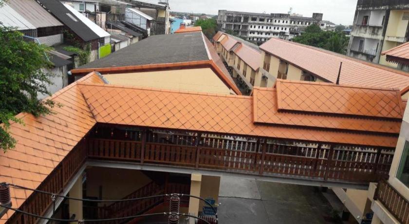 V.Hotel & Resort Hat Yai Exterior photo